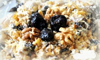 салат из курицы и чернослива