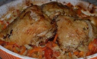 Как вкусно запечь курицу с овощами